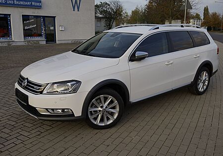 VW Passat Alltrack Volkswagen Passat 1.8*Alltrack*Basis*Memory*R-Cam*St.Heizug