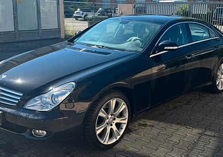 Mercedes-Benz CLS 500 | 5.5 V8 | 387 PS | Garagenfahrzeug