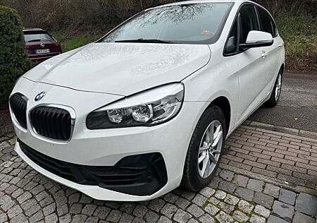 BMW 216d Active Tourer PANO Sportsitze SHZ PDC Navi