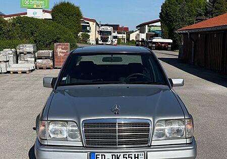 Mercedes-Benz E 300 Turbodiesel W124 Tüv H-Kennzeichen