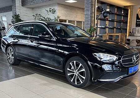 Mercedes-Benz E 300 de 4Matic Avantgarde WideScreen LED R.Cam