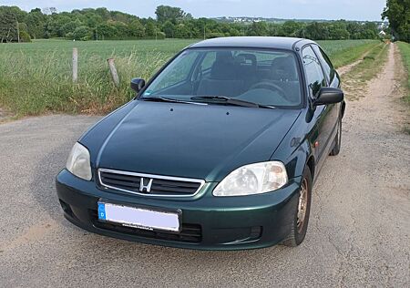 Honda Civic 1.4i LS grün aus erster Hand