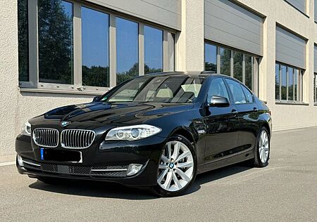 BMW 530d *HEAD-UP*STANDHZ*SOFTCLOSE*360-GRAD*