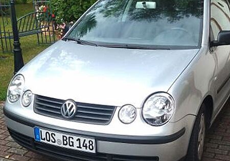 VW Polo Volkswagen 1.4 AUTO BASIS Basis
