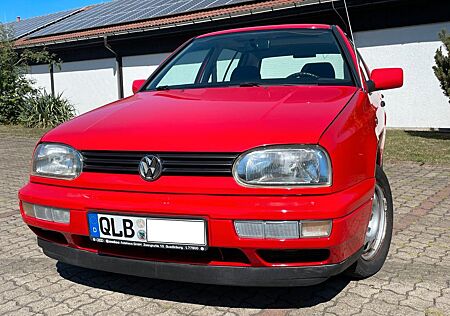 VW Golf Volkswagen lll 1.4 Joker, rot, gepflegt, Carport-Auto