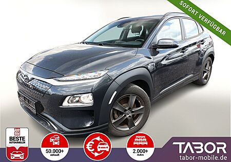 Hyundai Kona Elektro 64kWh Trend ACC PDC Kam CarPlay