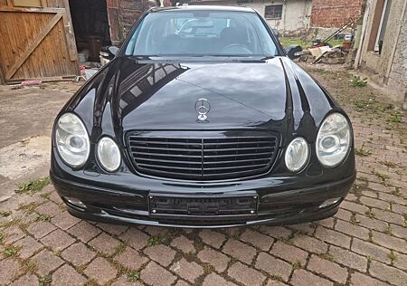 Mercedes-Benz E 320 AVANTGARDE