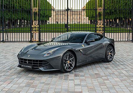 Ferrari F12 Berlinetta 2017 - only 10,600 km! great spec