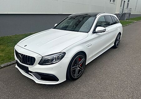 Mercedes-Benz C 63 AMG *PANO*BURM*DRIVERS-PACK*WIDESCREEN*DISTR