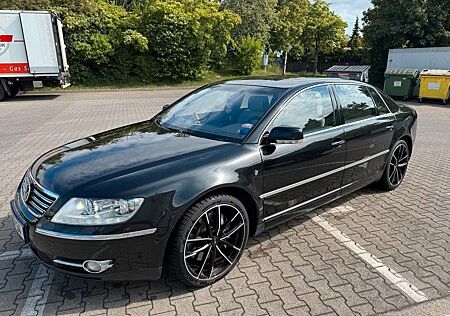 VW Phaeton Volkswagen 4.2 V8 lang 4MOTION Tiptronic 4-Sitzer -