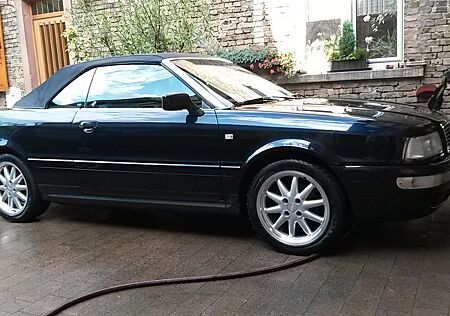 Audi Cabriolet 2.6 - 2. Hand, Top Zustand, gepflegt
