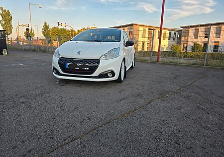 Peugeot 208 GTi THP