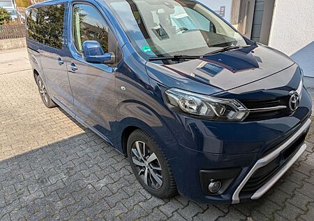 Toyota Pro Ace Proace (Verso) 2,0-l-D-4D 110kW L1 Family Comf.