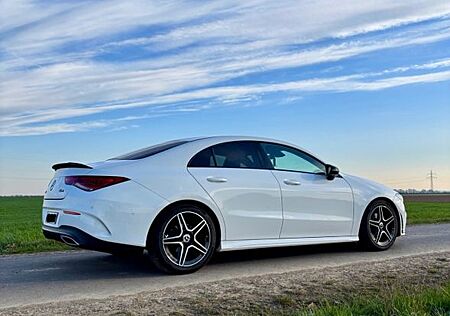Mercedes-Benz CLA 180 -