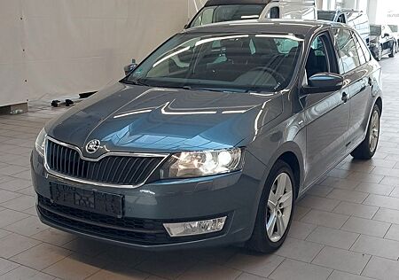 Skoda Rapid Spaceback Drive DSG Xenon Kamera Winterpak