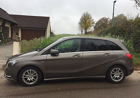 Mercedes-Benz B 200 CDI -