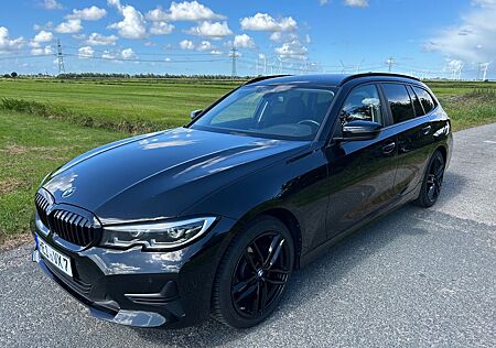 BMW 318d 150PS Touring Kombi LED Navi AHK