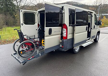 Fiat Ducato Beifahrerrollstuhlplatz oder Sitz