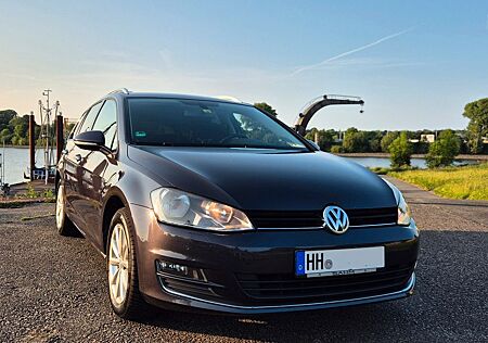 VW Golf Volkswagen VII 1.6 TDI Variant LOUNGE