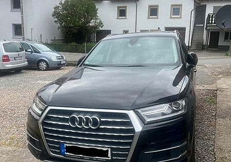 Audi Q7 3.0 TDI 7 SITZER (DPF) quattro tiptronic -