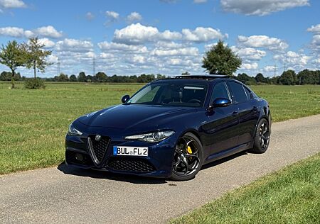 Alfa Romeo Giulia Veloce 2.2 Diesel 210 PS Q4 - Pano/ACC