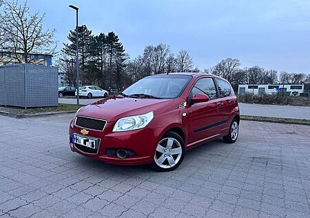 Chevrolet Aveo 1.2 - TÜV bis 08/27