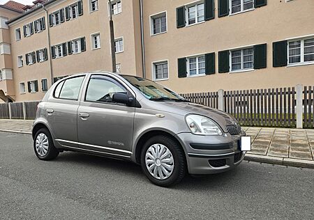 Toyota Yaris 1.0 -Klima,133000 km, HU 12/26