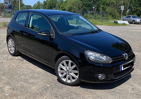 VW Golf Volkswagen 1.4 TSI 90 kW Highline Highline