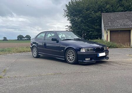 BMW 318 E36 track build, komplett eingetragen und ready!