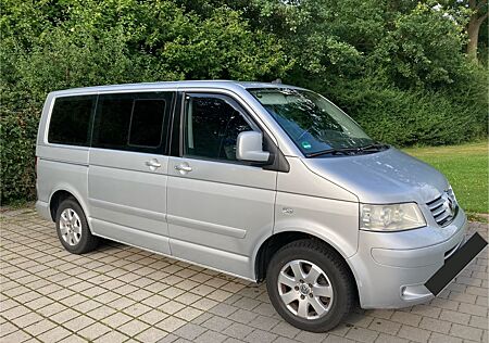 VW T5 Multivan Volkswagen TOP! 2,5 TDI Wohnmobilzul.