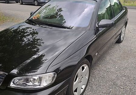 Opel Omega 2.6 V6 -