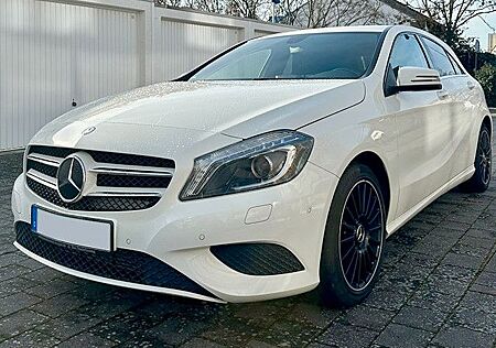 Mercedes-Benz A 180 2Style*BI-XENON*18ZOLL*PDC*NAVI*SHZ