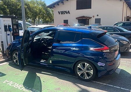 Nissan Leaf 150 PS 40KWH CALIFORNIA USA Salvage title