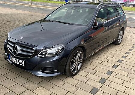 Mercedes-Benz E 220 gebraucht kaufen Mercedes-Benz E 220 BlueTEC BE T Edition AVANTG. Auto. Edi...
