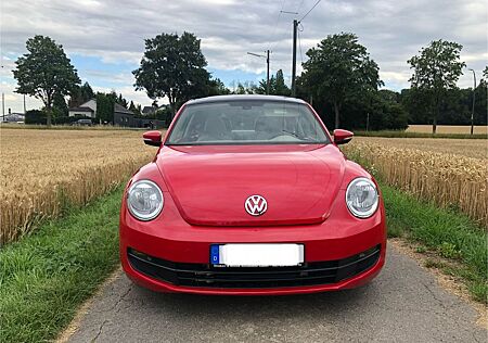 VW Beetle Volkswagen 1.8 TSI Automatik rot
