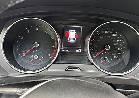 VW Tiguan Allspace Volkswagen 2.0 TSI OPF 140kW DSG 4MOTIO...