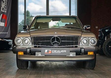 Mercedes-Benz SL 560