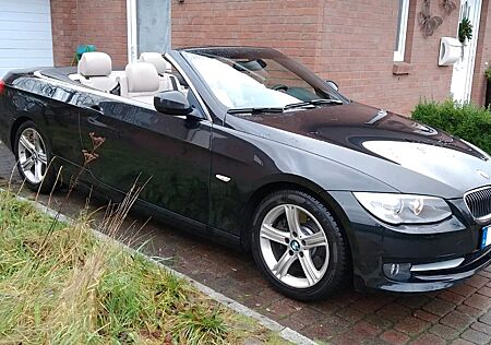 BMW 325i Cabrio Automatik