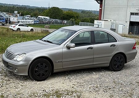 Mercedes-Benz C 180 Lim. Kompressor Classic *KLIMA*EURO.4*ALU*