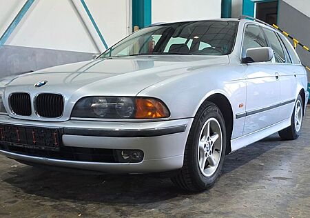 BMW 520i Touring -