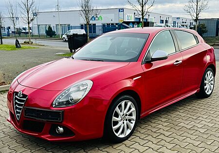 Alfa Romeo Giulietta Turismo 1,6 JTDM*NAVI*PDC*LEDER*XENON*