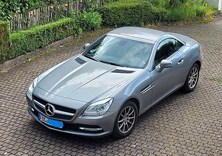 Mercedes-Benz SLK 200 Sehr schöner SLK - 200 mit Nackenheizung