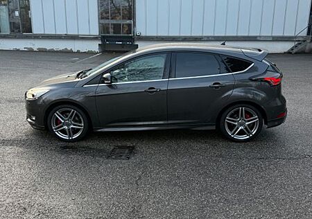 Ford Focus 1,5 EcoBoost 110kW/150 PS 6 Gang Schalter