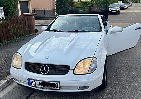 Mercedes-Benz SLK 200 -