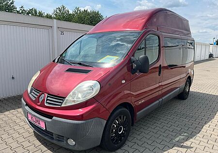 Renault Trafic Combi 2,9t verglast/Behindertengerechtt