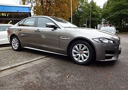 Jaguar XF R-Sport Automatik,Xenon,Leder,Navi.PDC.Euro-6