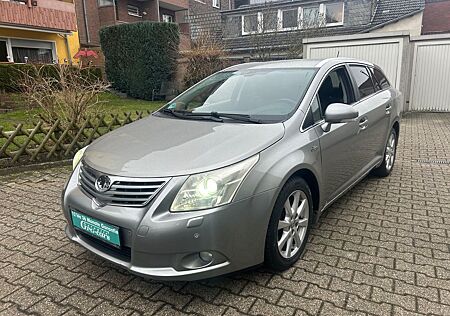 Toyota Avensis Combi 2.2 D-4D Automatik, Scheckheft