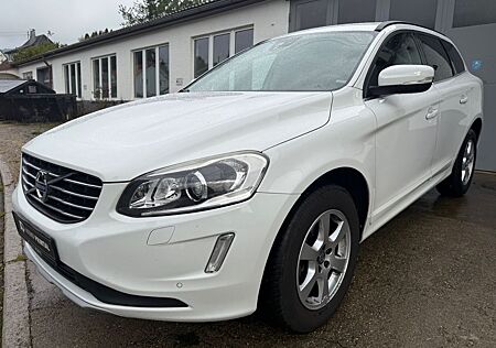 Volvo XC 60 XC60 Momentum*2WD*StandH*AHK*Navi*Xenon