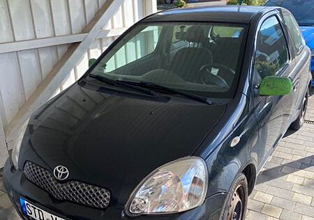 Toyota Yaris 1.0 -