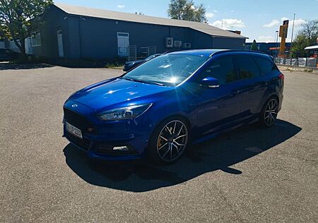 Ford Focus 2,0 EB ST Leder-Exklusiv-Paket Turnier ST